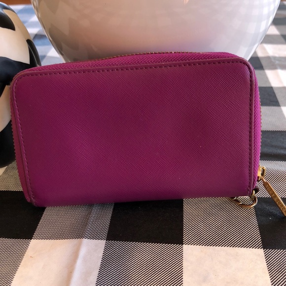 Tory Burch purple wristlet wallet - Picture 5 of 7